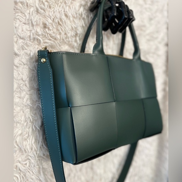 💚💚NWOT-Valentina Fiore,Made in Italy, GORGEOUS Genuine leather Green tote💚💚 - Picture 9 of 12